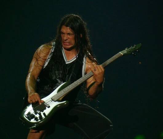 Soubor:Robert Trujillo Madrid 2009.jpg – Wikipedie