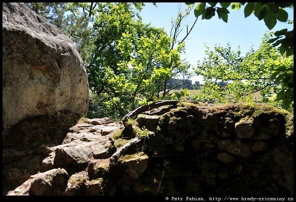 Pulčín–Pulčiny – fotografie / hrady-zriceniny.cz