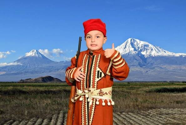 PHOTO BOOT - Armeniafest