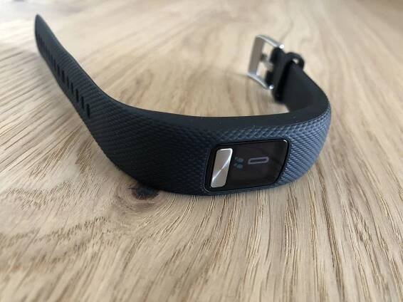 Review Garmin Vivofit 4 – Endurance Fitness Wristband with color display