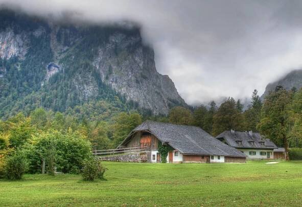NĚMECKO – Berchtesgaden - poloostrov s kostelem sv. Bartoloměje 15.9.2011