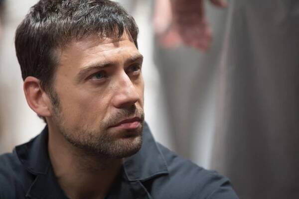 Nepolapitelní - Z filmu - Adam Rayner