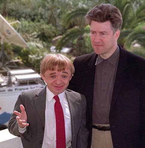 David Lynch Andersona v podstatě objeví. I tak na něj malý herec později nahází špínu.