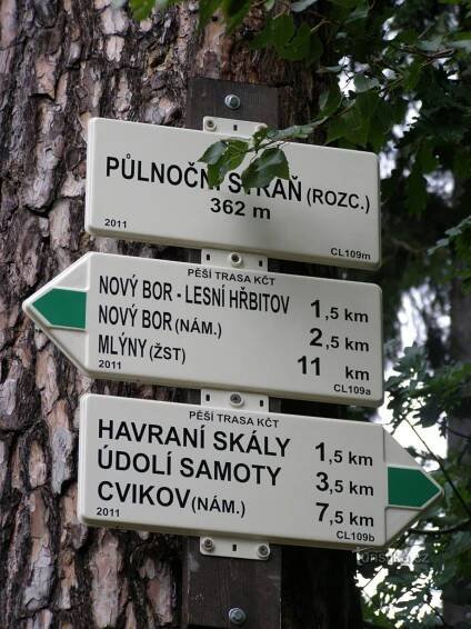 turistické rozcestí Půlnoční... - Rozcestí