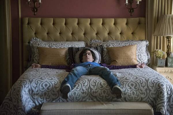 Love - Housesitting - Z filmu - Paul Rust