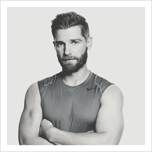 Mike Vogel Official Website – Your online source for actor Mike Vogel — established in 2003