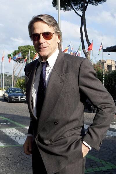 October | 2011 | jeremyirons.net