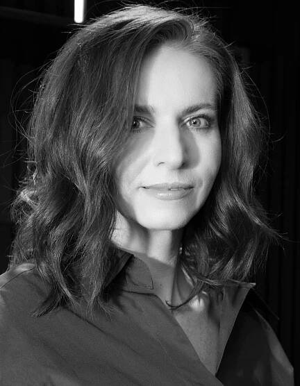 NORA FRIDRICHOVÁ