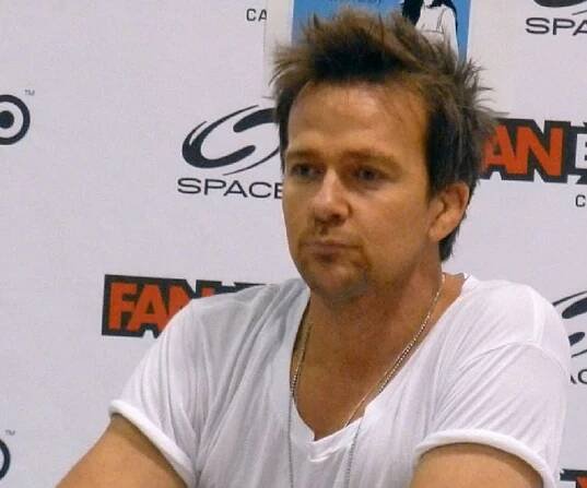 Sean Patrick Flanery Biography - Facts, Childhood, Family Life & Achievements