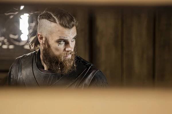 Poslední království - Epizoda 5 - Z filmu - Jaakko Ohtonen