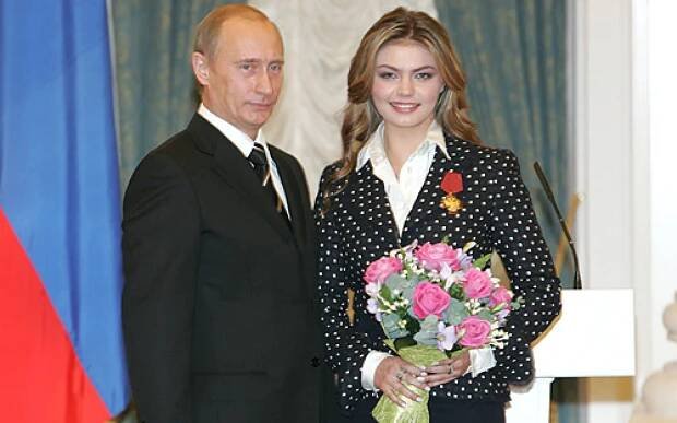 Galerie: Putinova údajná milenka se zřejmě skrývá v bezpečí ve Švýcarsku. Vznikla proti ní petice - Galerie - Echo24.cz