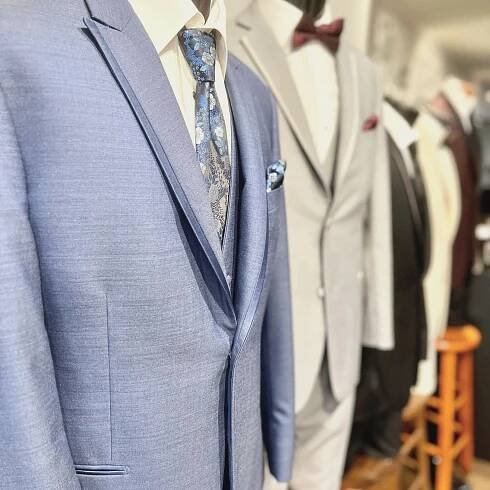 Tuxedos, Wedding Suits - Grooms and Groomsmen Tux Rentals — Sandra D's Bridal Boutique | Watertown, WI