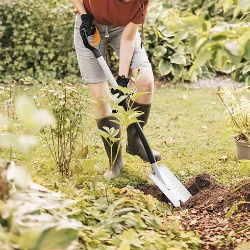 Fiskars Rýč rovný Xact