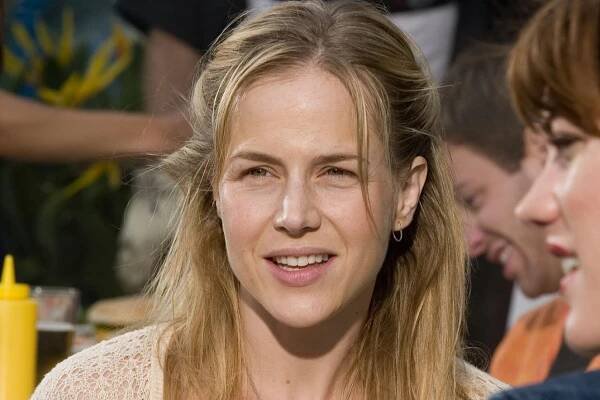 Dexter - Krokodýlí slzy - Z filmu - Julie Benz
