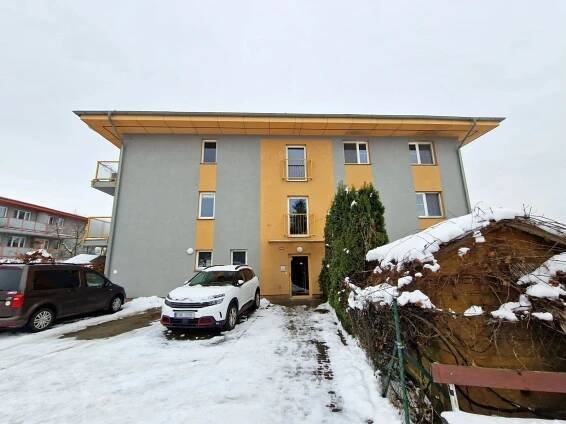 Pronájem bytu 1+kk 34 m², Pražská, Šestajovice, Středočeský kraj