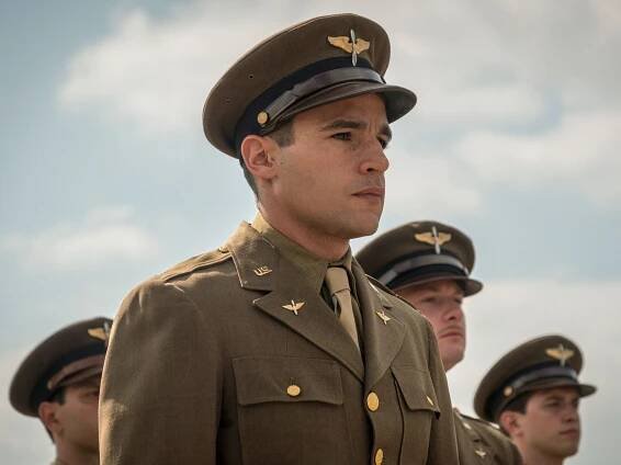 The Odd Nostalgia of a New “Catch-22”