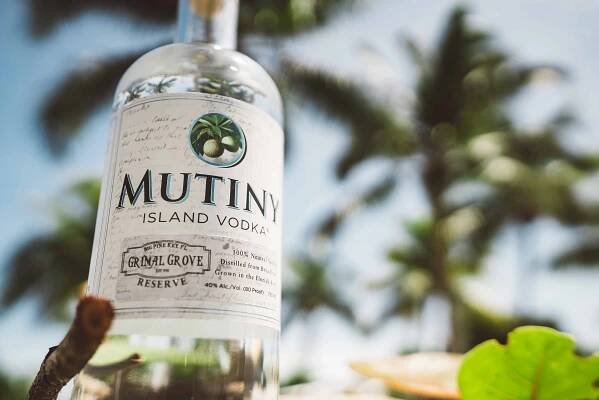 Mutiny Island Vodka Grimal Grove - COMP-11