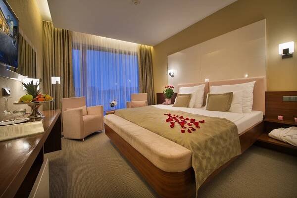 Wellness Hotel Diamant - NEJLEPŠÍ CENY ubytování ve městě Hluboká Nad Vltavou
