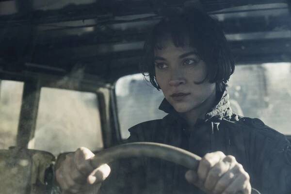 Živí mrtví: Počátek konce - The End of Everything - Z filmu - Sydney Lemmon