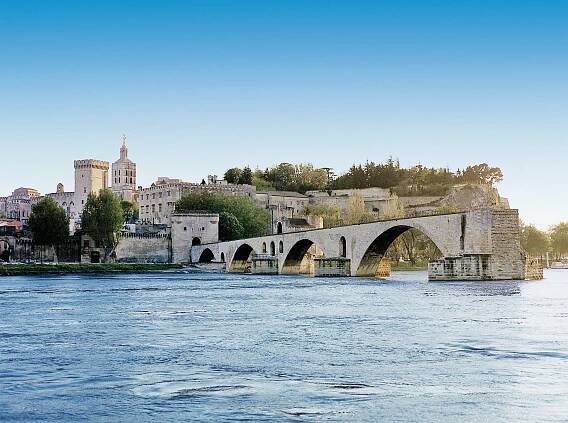 Avignon-France-river-cruise-viking-lyon-and-provance