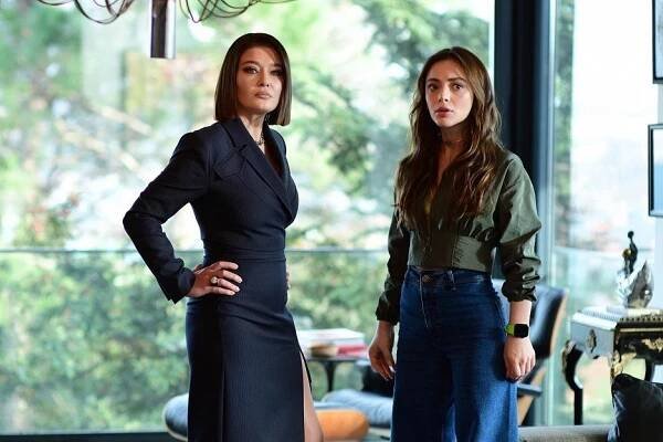 Nurgül Yeşilçay, Rabia Soytürk - Veda Mektubu - Episode 1 - Z filmu