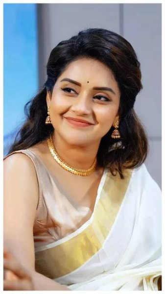 Mahima Nambiar is serving looks—Bold, breezy & beautiful!