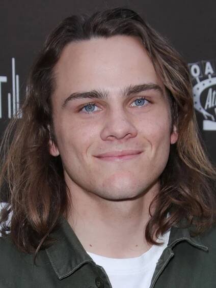 Alex Neustaedter - Actor