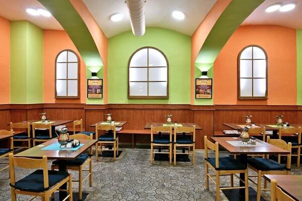 All you can eat na 1,5 hodiny: vegetariánská i masová jídla v indické restauraci