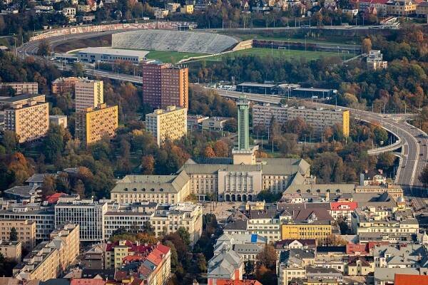Ostrava zřizuje novou energetickou společnost. Na kraji přes ni proudily úplatky