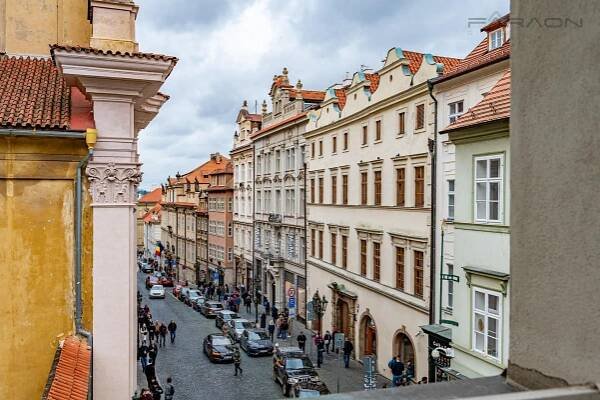 PRODÁNO. Prodej činžovního domu (360m2), Praha 1, Nerudova - FARAON reality