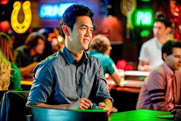 Go On - Dinner Takes All - Z filmu - John Cho