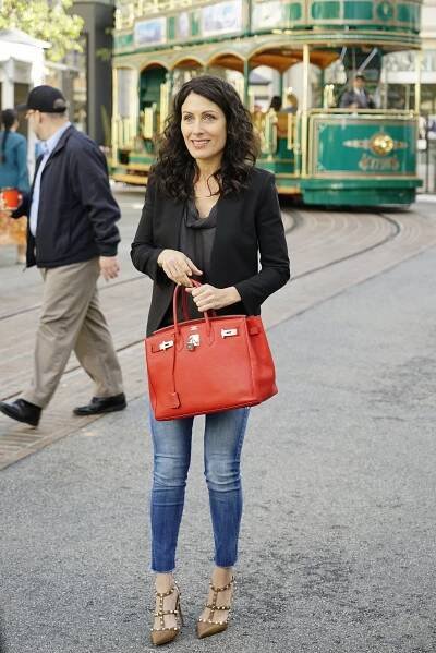 Jak přežít rozvod - Rule #876: Everything Does Not Happen for a Reason - Z filmu - Lisa Edelstein