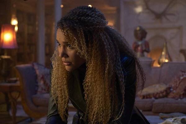 Umbrella Academy - Velmi neobvyklé - Z filmu - Emmy Raver-Lampman