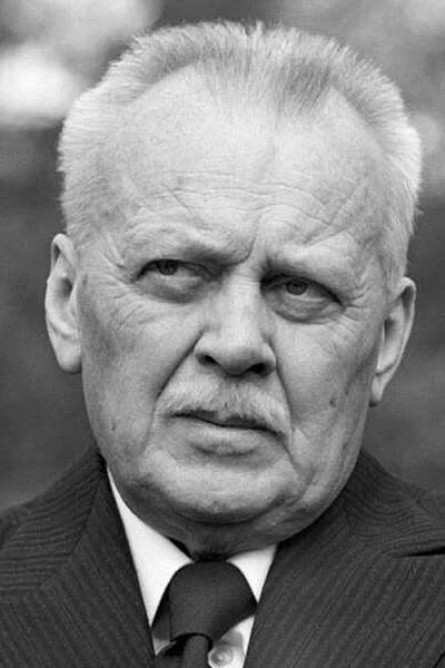 Karel Höger herec