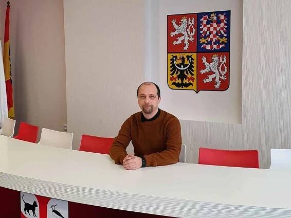Starostka Drahomíra Dirgasová končí ve svojí funkci. Nahradí ji dosavadní místostarosta David Tomášek.
