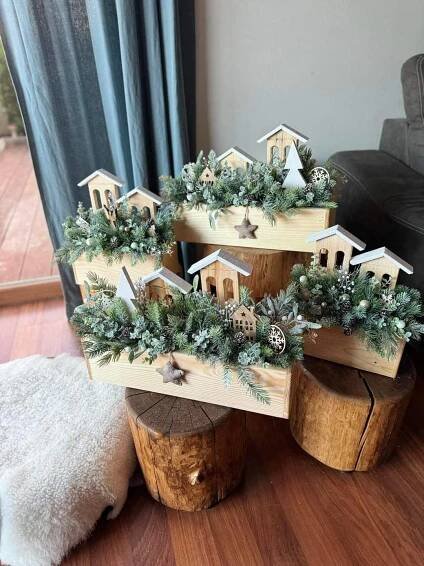 Pin by Mariettart. on Teja délután. | Christmas decorations, Christmas time, Christmas centerpieces