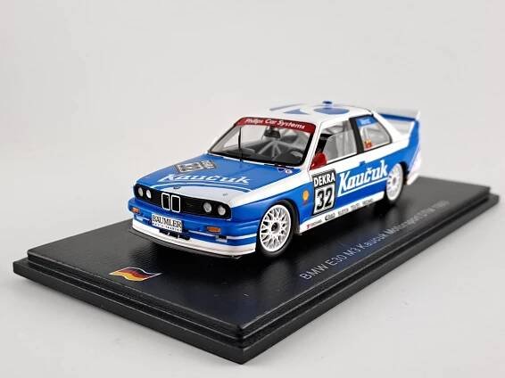 BMW M3 E30 no.32, Venc, DTM 1993 1:43 Spark
