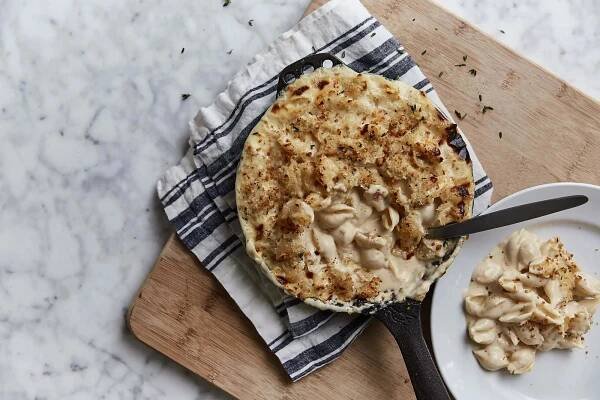 Skillet Mac and Cheese – Smithey Ironware 