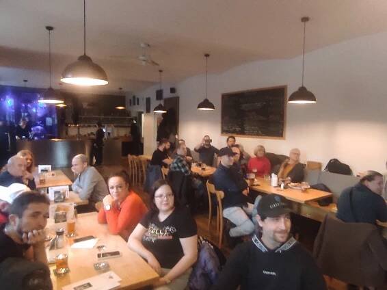 VIDEO: Trampolína a Janinka opět u výčepu. Hradec uctil legendu jménem Hospoda