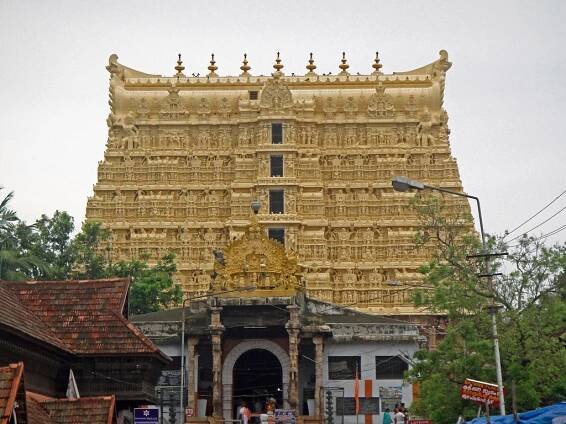 File:Sree Padmanabhaswamy temple Thiruvananthapuram, kerala.jpg - Wikimedia Commons