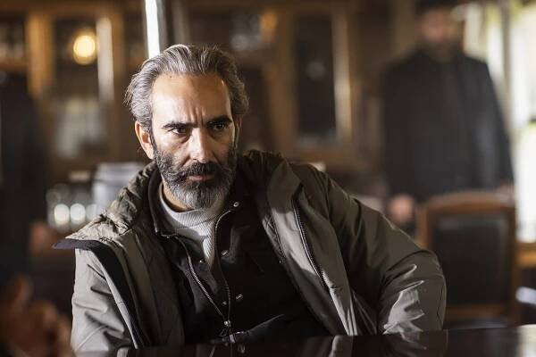 Adım Farah - Yeni Bir Başlangıç - Z filmu - Fırat Tanış
