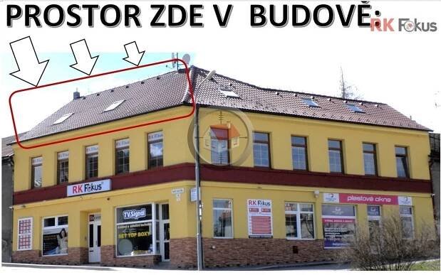 Pronájem vybavených podkrovních, nově vybudovaných kancelářských prostor blízko centra Třebíče