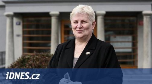 Šéfka České školní inspekce Hofmannová po osmi letech končí - iDNES.cz