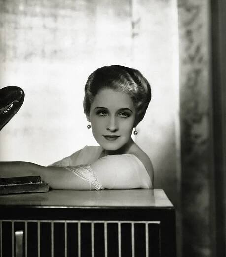 Norma Shearer-Annex