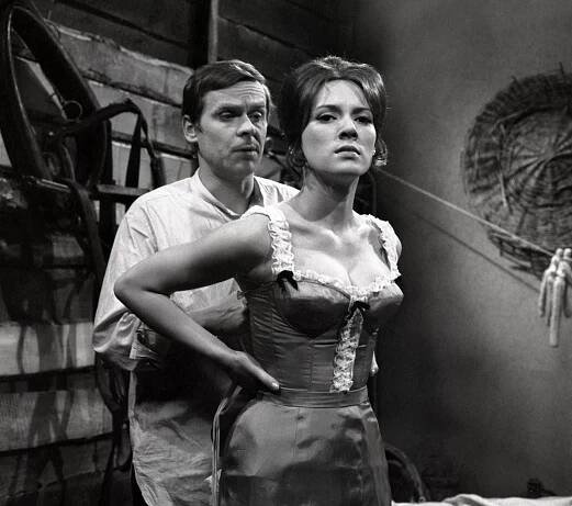 Zločin pátera Amara - Z filmu - Eduard Cupák, Alena Procházková