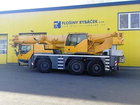 Autojeřáb Liebherr LTM1055/3.2 | Jeřáby Rybáček