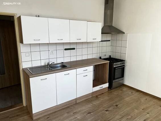 Pronájem Byt 2+1, Obránců míru, Osek