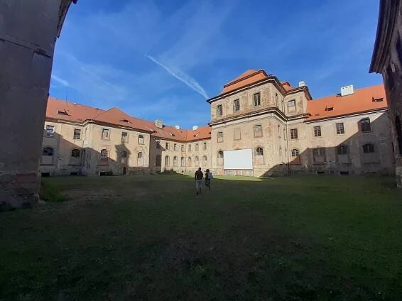 Koncerty i prohlídky. Opět se konal Večer pro klášter Chotěšov