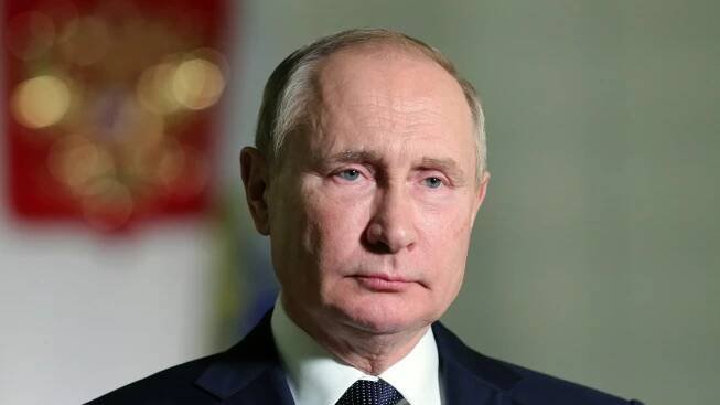 Putin jako „chodící mrtvola“? Jeho zdraví by chtěl každý, dvojníky nemá, odmítl mluvčí Kremlu
