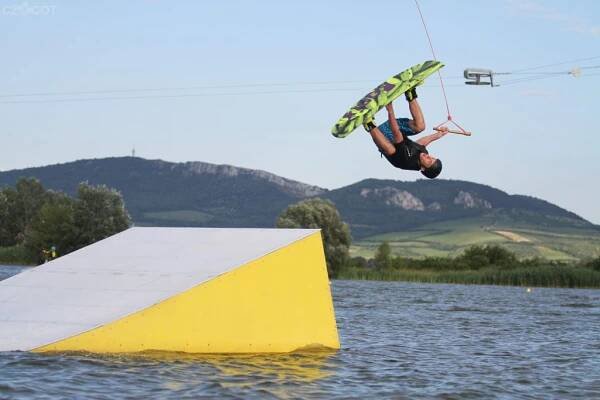 Wake park Merkur > Zábavné show, Atrakce, doplňky programu, Teambuildingy > Nabídky > Superevent
